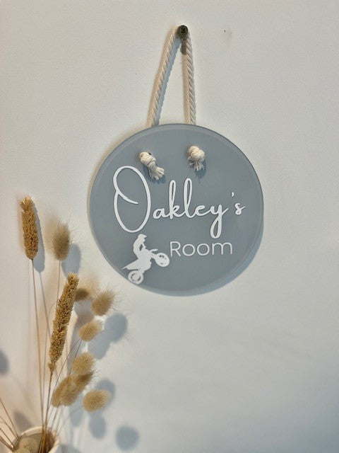 Circle Name Plaque - Hanging