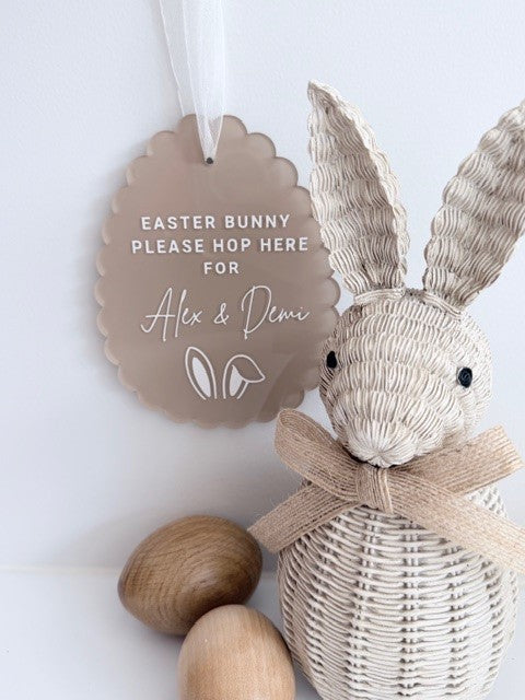 Easter 'Please Hop Here' Sign